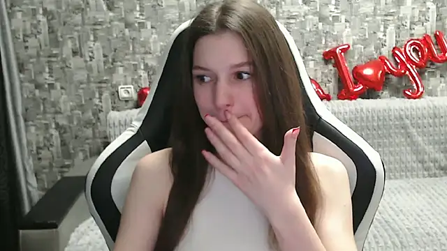 Snapshot of MissMiaCutie chatting on March 12, 5:38 pm MissMiaCutie online show from March 12, 5:38 pm