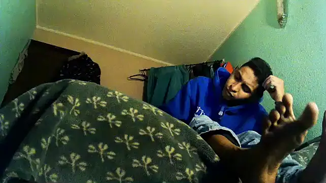 andrescaraballo online show from October 3, 4:03 am