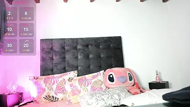 Kylie2211 online show from October 24, 4:17 pm