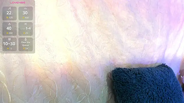 Kylie2211 online show from December 19, 3:58 pm