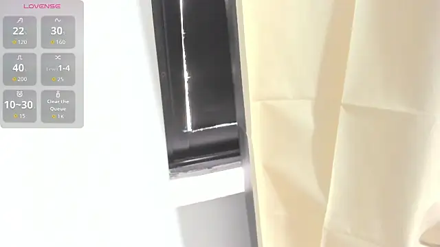 Kylie2211 online show from February 6, 4:03 pm