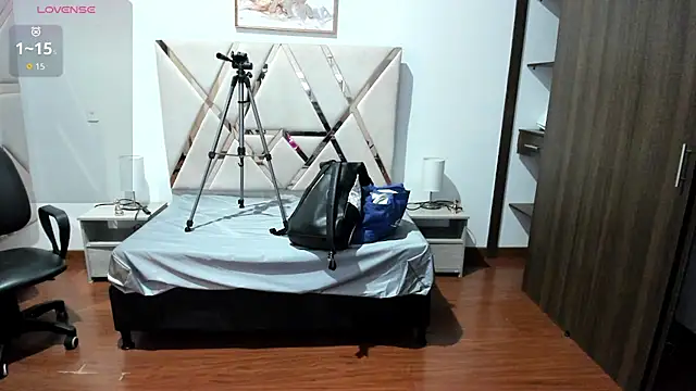 Kylie2211 online show from September 13, 2:00 am