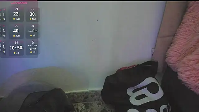 Kylie2211 online show from February 25, 2:56 am