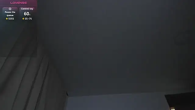 Kylie2211 online show from March 13, 2:33 pm