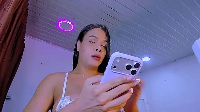 LatinVenuz online show from June 10, 11:28 pm