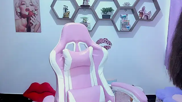 SharonSander online show from November 29, 8:42 pm