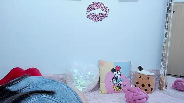 SharonSander online show from October 9, 9:37 pm