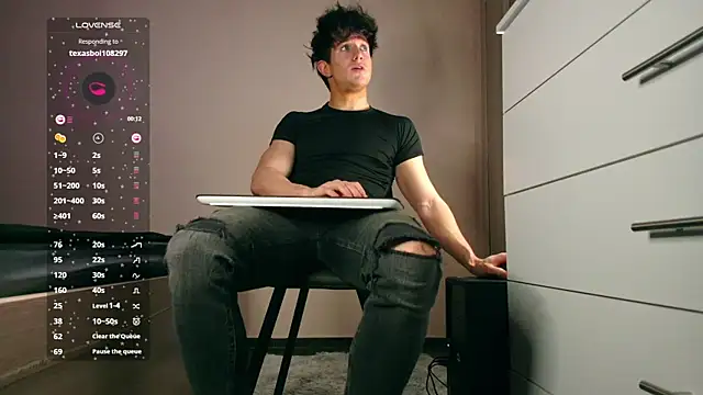 ChristianLevine  online show from March 22, 9:11 am