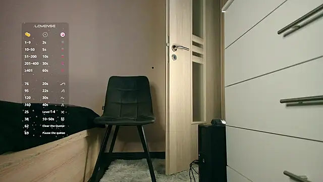 ChristianLevine  online show from March 25, 7:02 pm