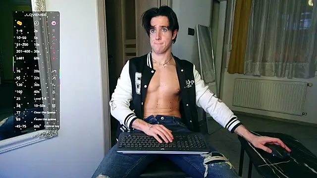 ChristianLevine  online show from February 13, 9:15 pm