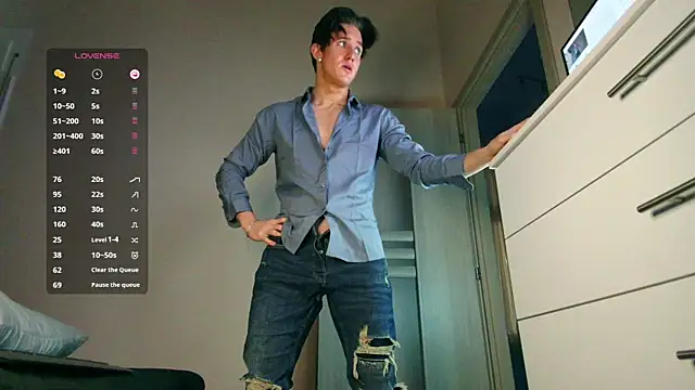 ChristianLevine  online show from April 11, 8:12 pm