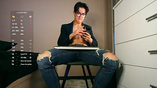 ChristianLevine  online show from April 1, 7:33 pm