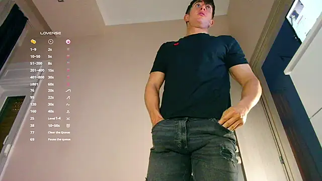 ChristianLevine  online show from December 3, 4:50 pm