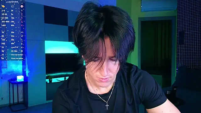 ChristianLevine  online show from June 3, 8:13 pm