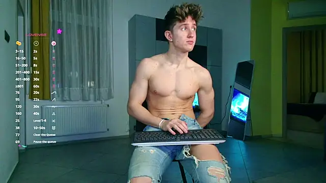 ChristianLevine  online show from October 30, 5:17 am