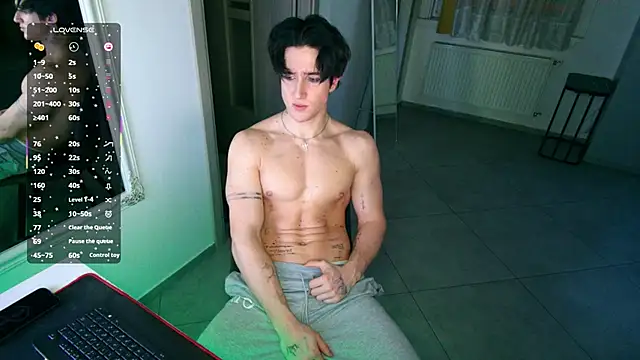 ChristianLevine  online show from February 12, 6:18 pm