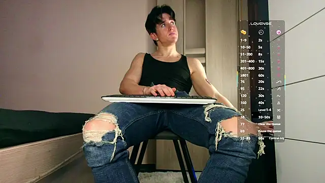 ChristianLevine  online show from January 6, 4:11 pm