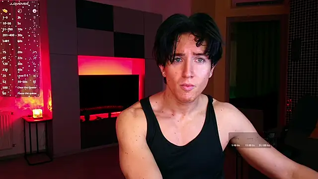 ChristianLevine  online show from May 25, 9:35 pm