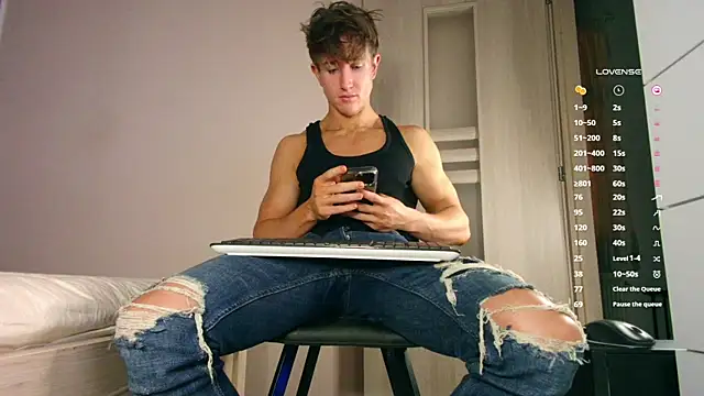 ChristianLevine  online show from December 5, 4:38 pm