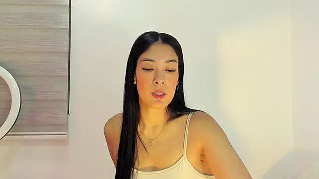 bella hadid1  online show from February 25, 2:45 am