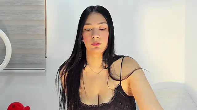 bella hadid1  online show from January 7, 3:44 am