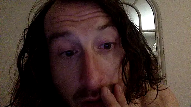 Snapshot of sirchubster chatting on May 11, 2:35 am sirchubster online show from May 11, 2:35 am
