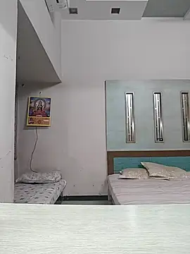 Snapshot of Vickyy_001 chatting on February 16, 2:00 pm Vickyy 001 online show from February 16, 2:00 pm