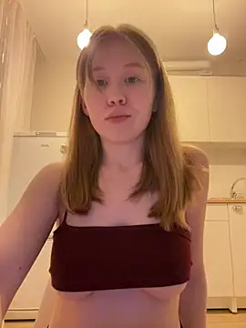 Eva Weyne online show from April 6, 8:43 pm