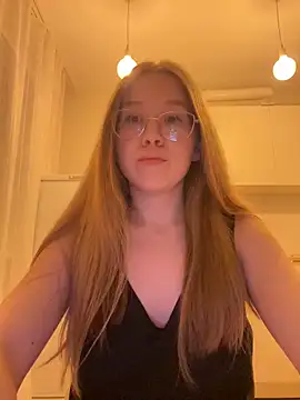 Eva Weyne online show from October 28, 8:19 pm