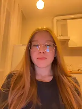 Eva Weyne online show from October 27, 7:59 pm