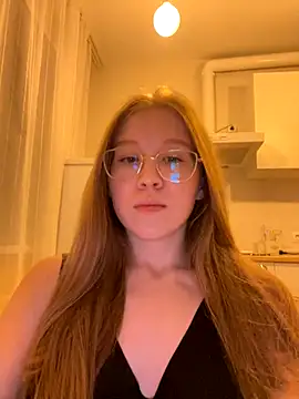 Eva Weyne online show from October 29, 6:40 pm