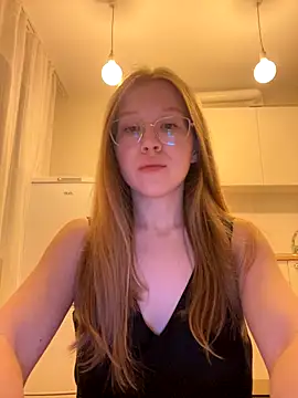 Eva Weyne online show from September 28, 7:21 pm