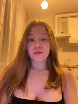 Eva Weyne online show from December 14, 6:35 pm