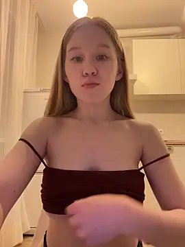 Eva Weyne online show from February 9, 8:51 pm