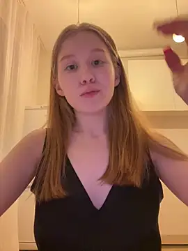 Eva Weyne online show from February 20, 9:17 pm