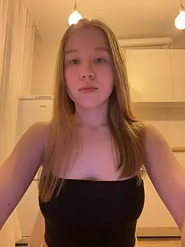 Eva Weyne online show from February 8, 10:40 pm