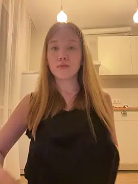 Eva Weyne online show from February 28, 9:14 pm