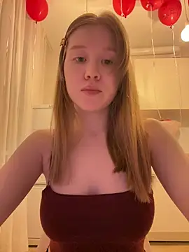 Eva Weyne online show from March 28, 9:16 pm