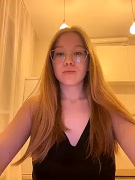 Eva Weyne online show from October 30, 7:55 pm