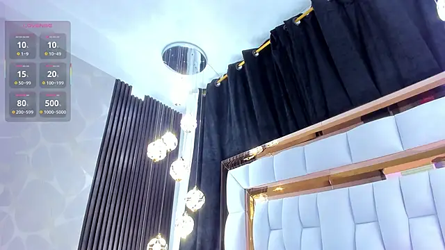 SarayRoyse online show from November 22, 7:35 pm