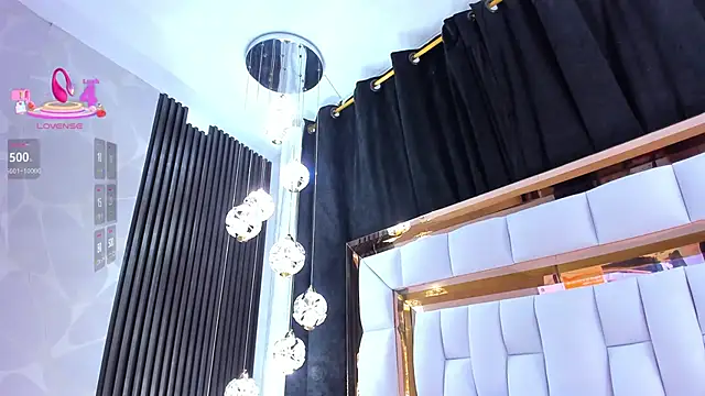 SarayRoyse online show from April 8, 7:26 pm