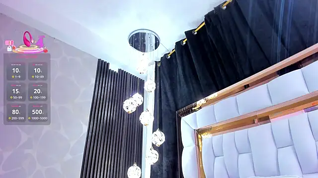 SarayRoyse online show from September 10, 7:35 pm