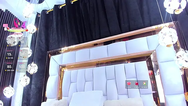 SarayRoyse online show from April 10, 7:54 pm