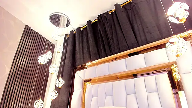 SarayRoyse online show from March 20, 7:14 pm