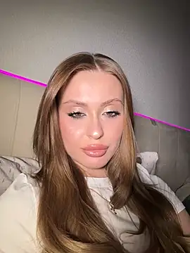 Sweet  Milly online show from April 30, 7:32 pm