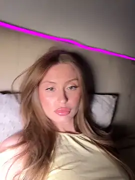 Sweet  Milly online show from April 21, 5:52 pm
