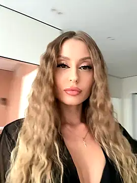 Snapshot of Sweet__Milly chatting on September 11, 1:11 pm Sweet Milly online show from September 11, 1:11 pm