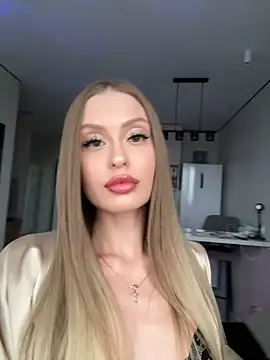 Snapshot of Sweet__Milly chatting on September 28, 1:40 pm Sweet Milly online show from September 28, 1:40 pm