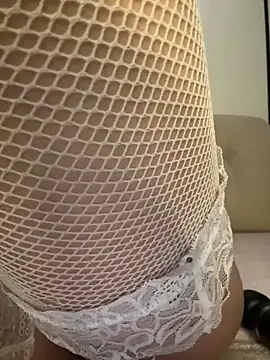 Sweet  Milly online show from February 13, 2:28 pm