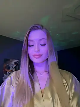 Snapshot of Sweet__Milly chatting on January 19, 6:32 pm Sweet Milly online show from January 19, 6:32 pm